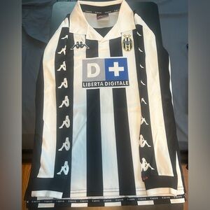 1999/2000 Juventus Long Sleeve Home Kit w/ Zidane #21